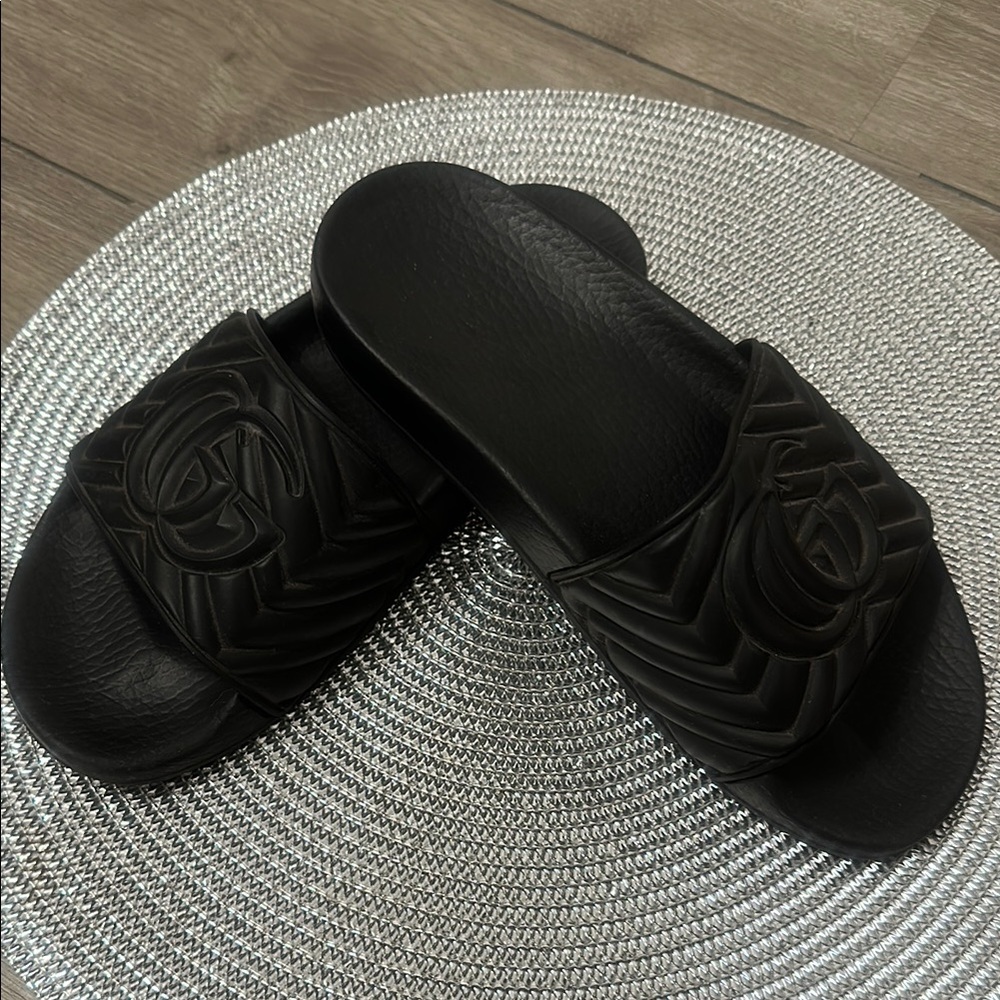 Stylish Authentic Gucci GG Black Slide Sandals